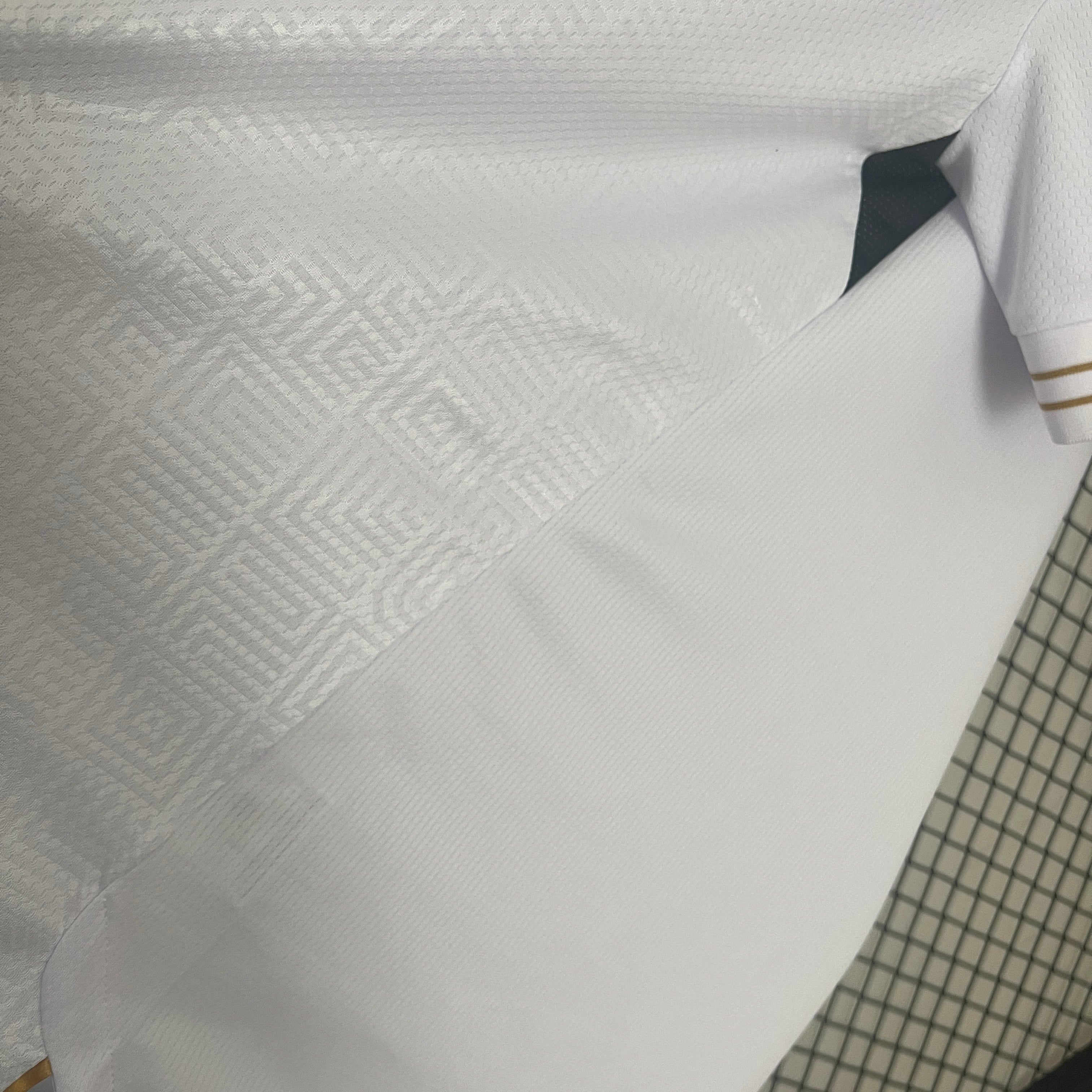 Camisola Principal Vitória SC 2024/2025