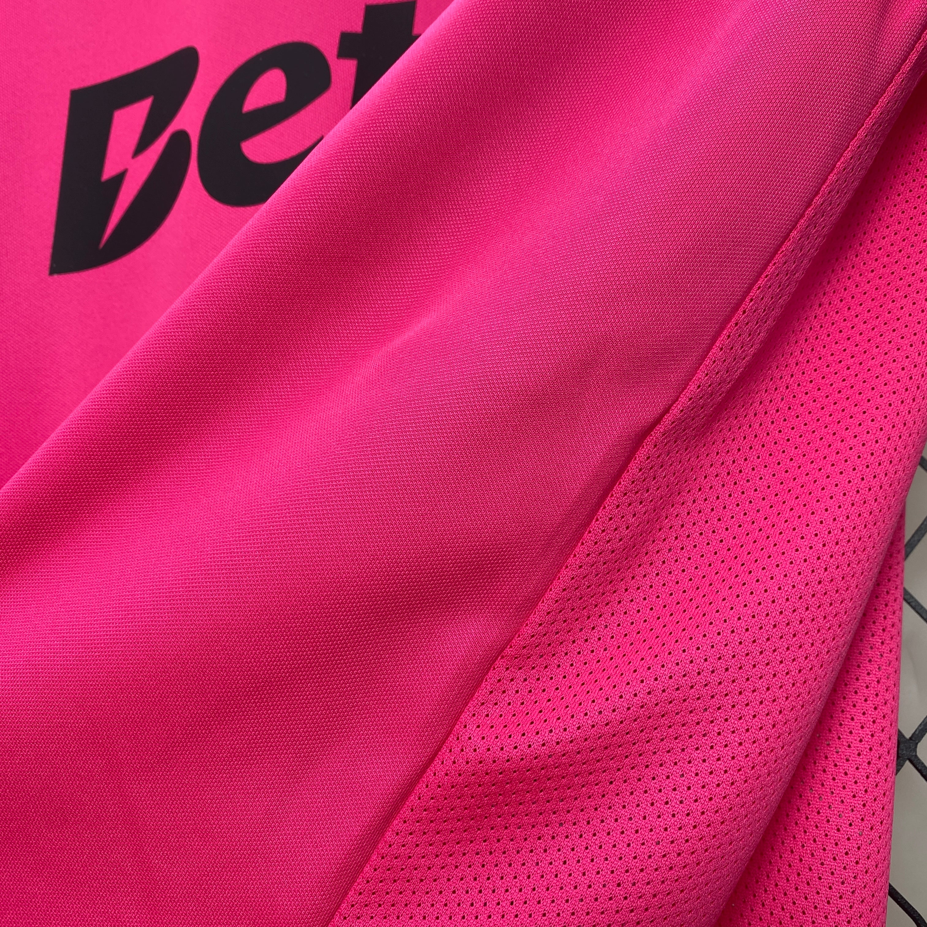 Camisola Edição Rosa Sporting CP 2024/2025