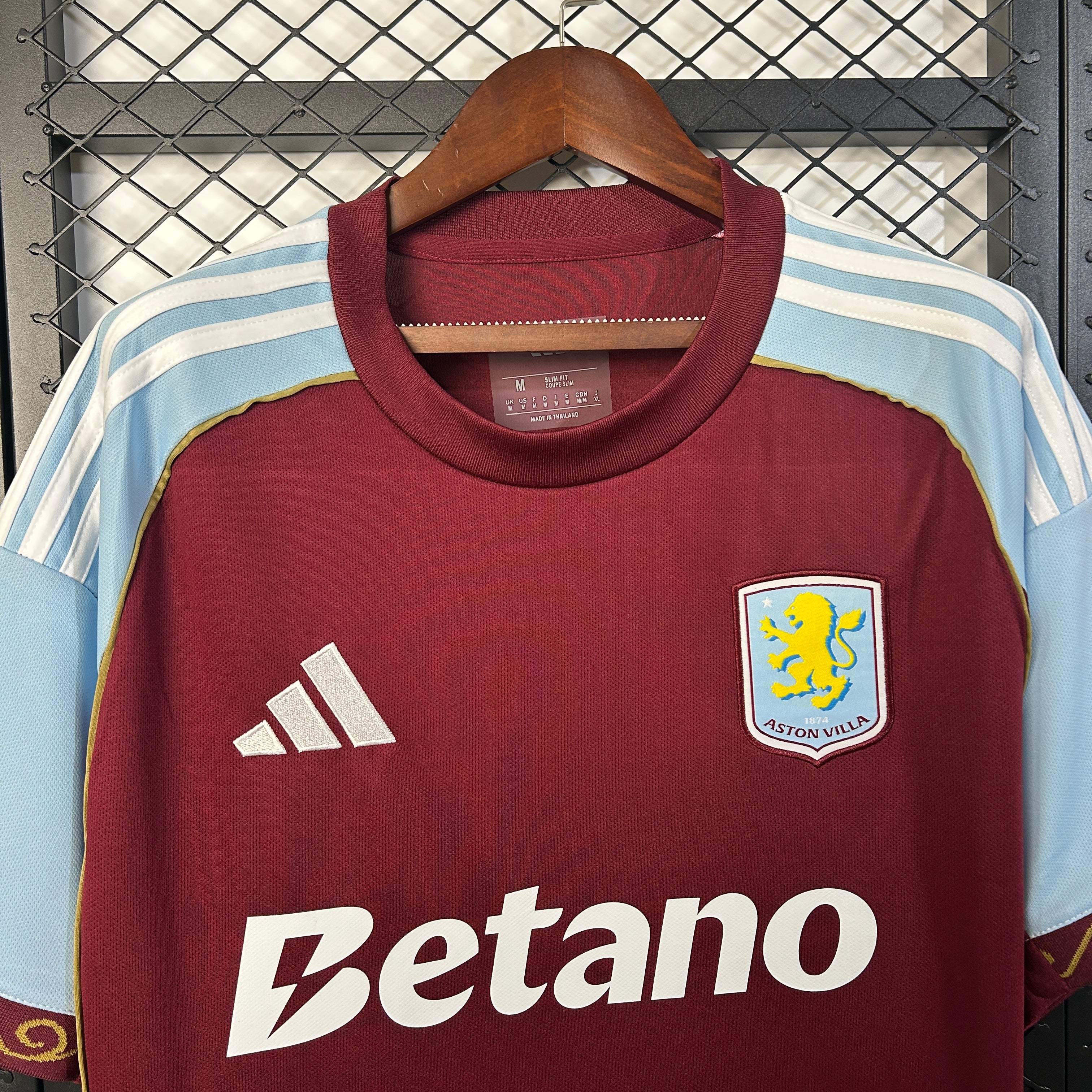Camisola Principal Aston Villa 2025/2026