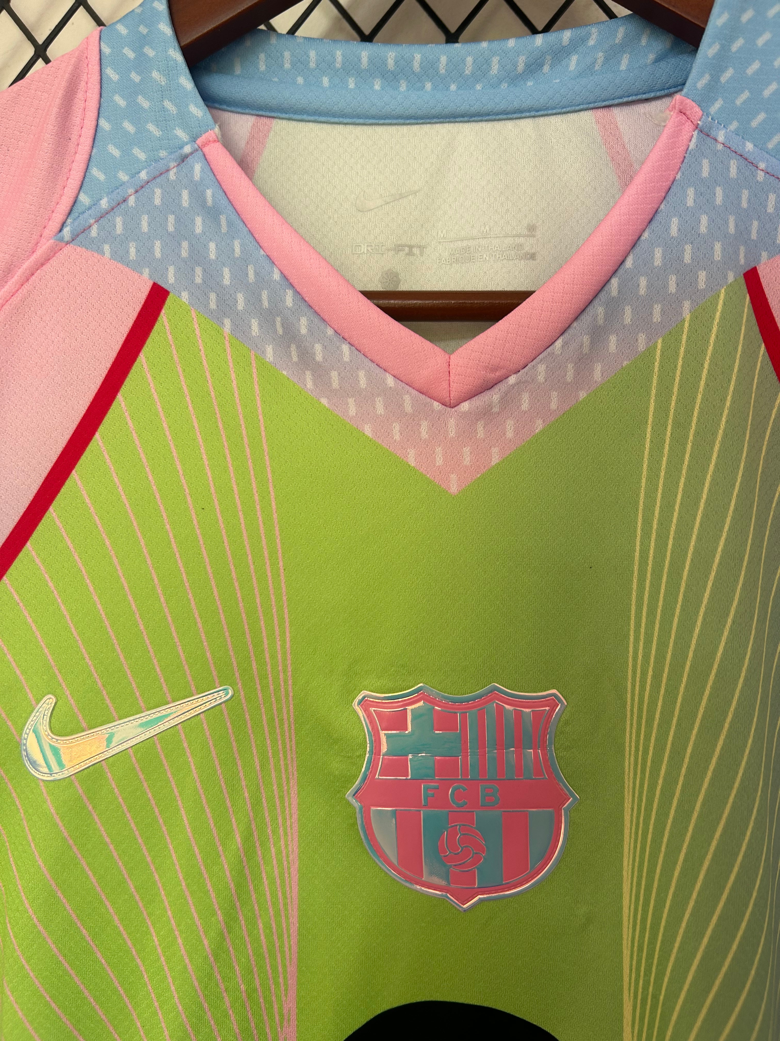 Camisola Edição Especial Verde Barcelona 2025/2026