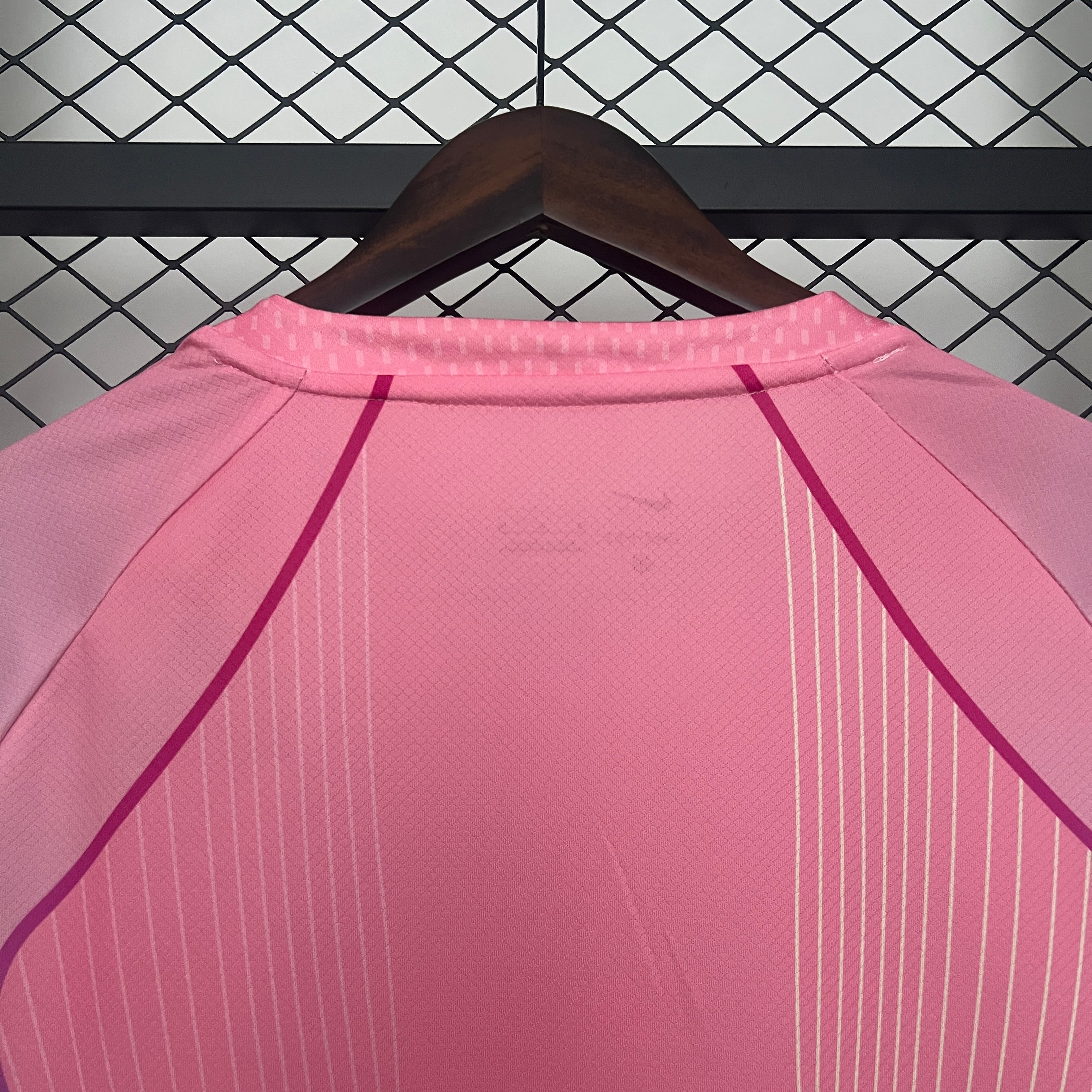 Camisola Edição Especial Rosa Barcelona 2025/2026