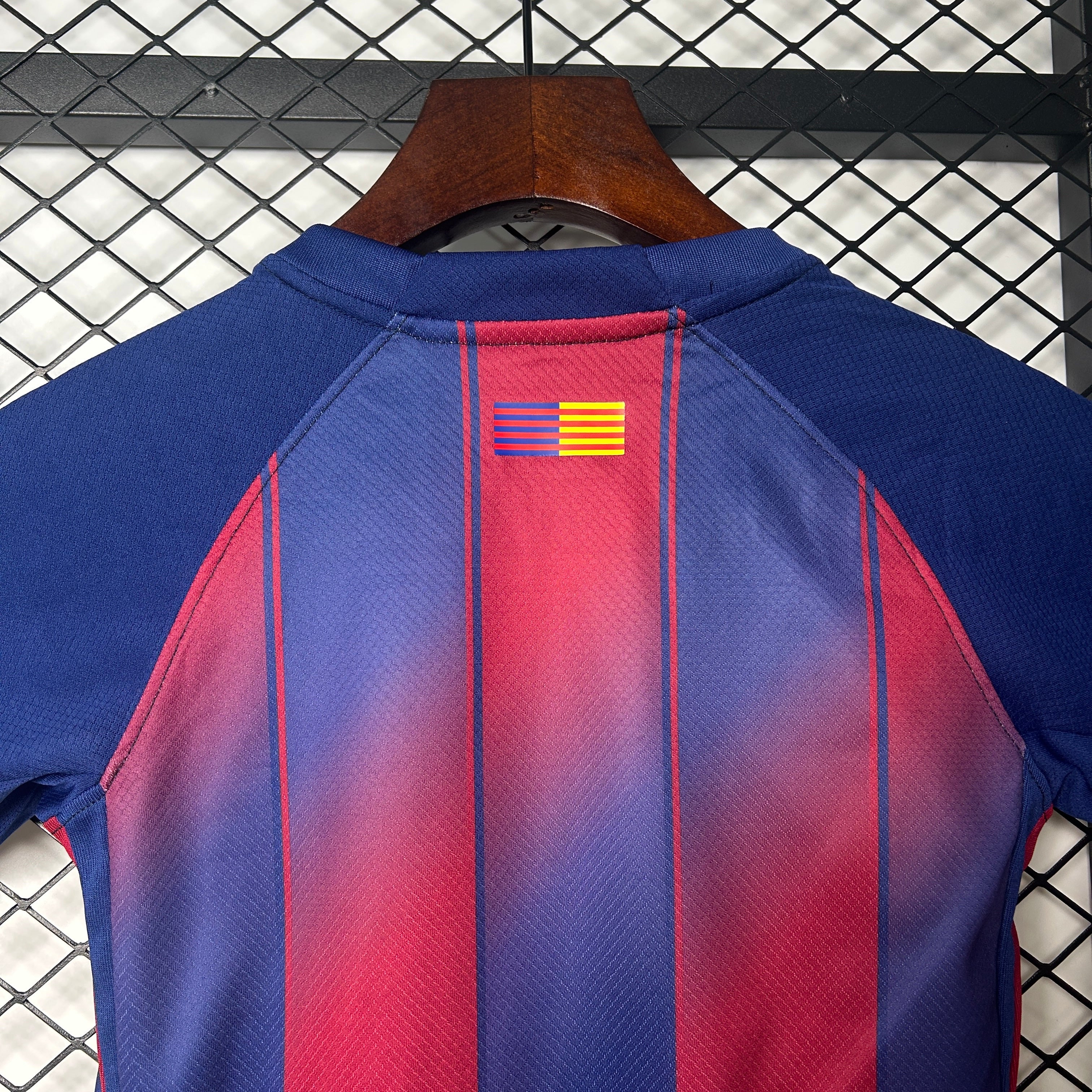 Kit Criança Principal Barcelona 2025/2026