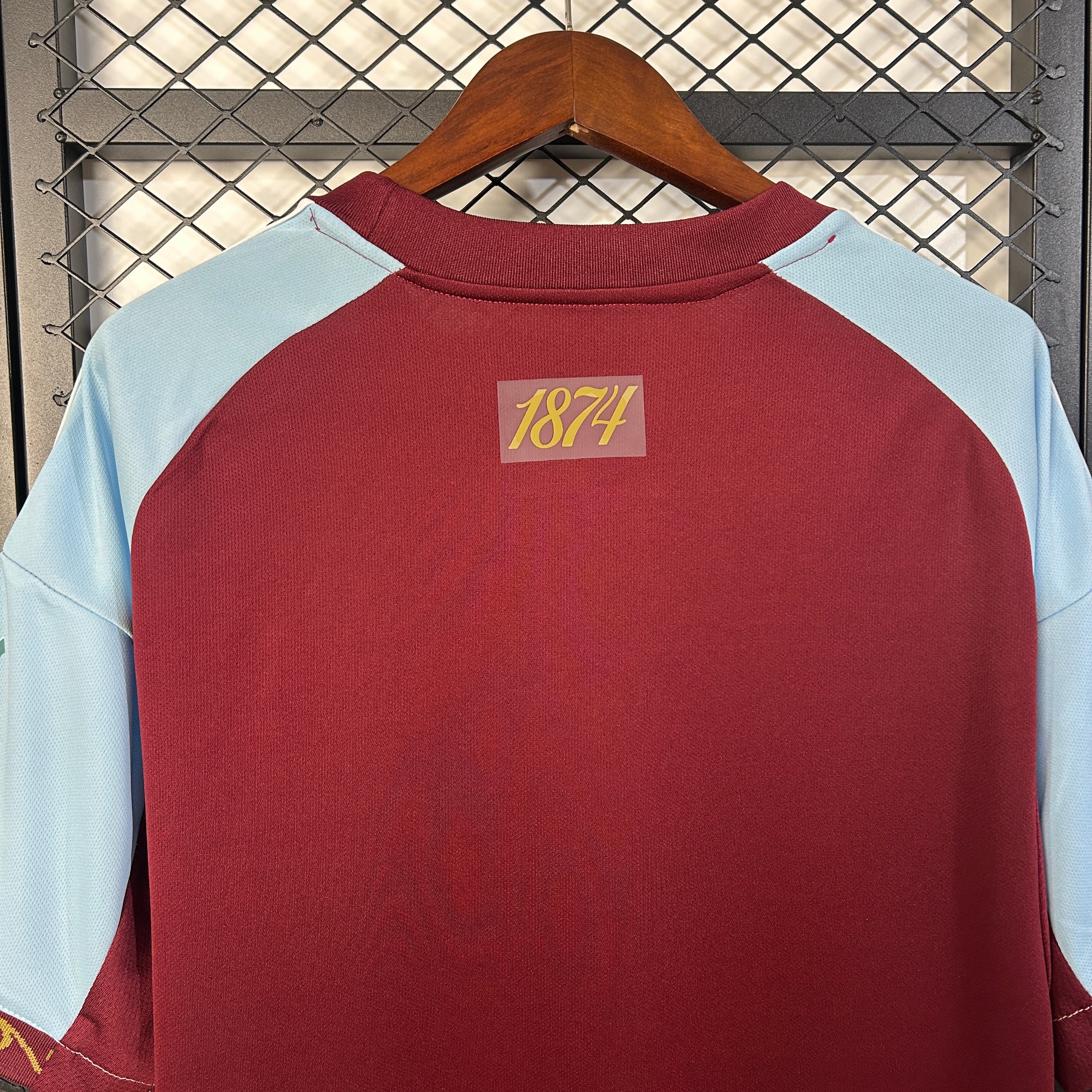 Camisola Principal Aston Villa 2025/2026