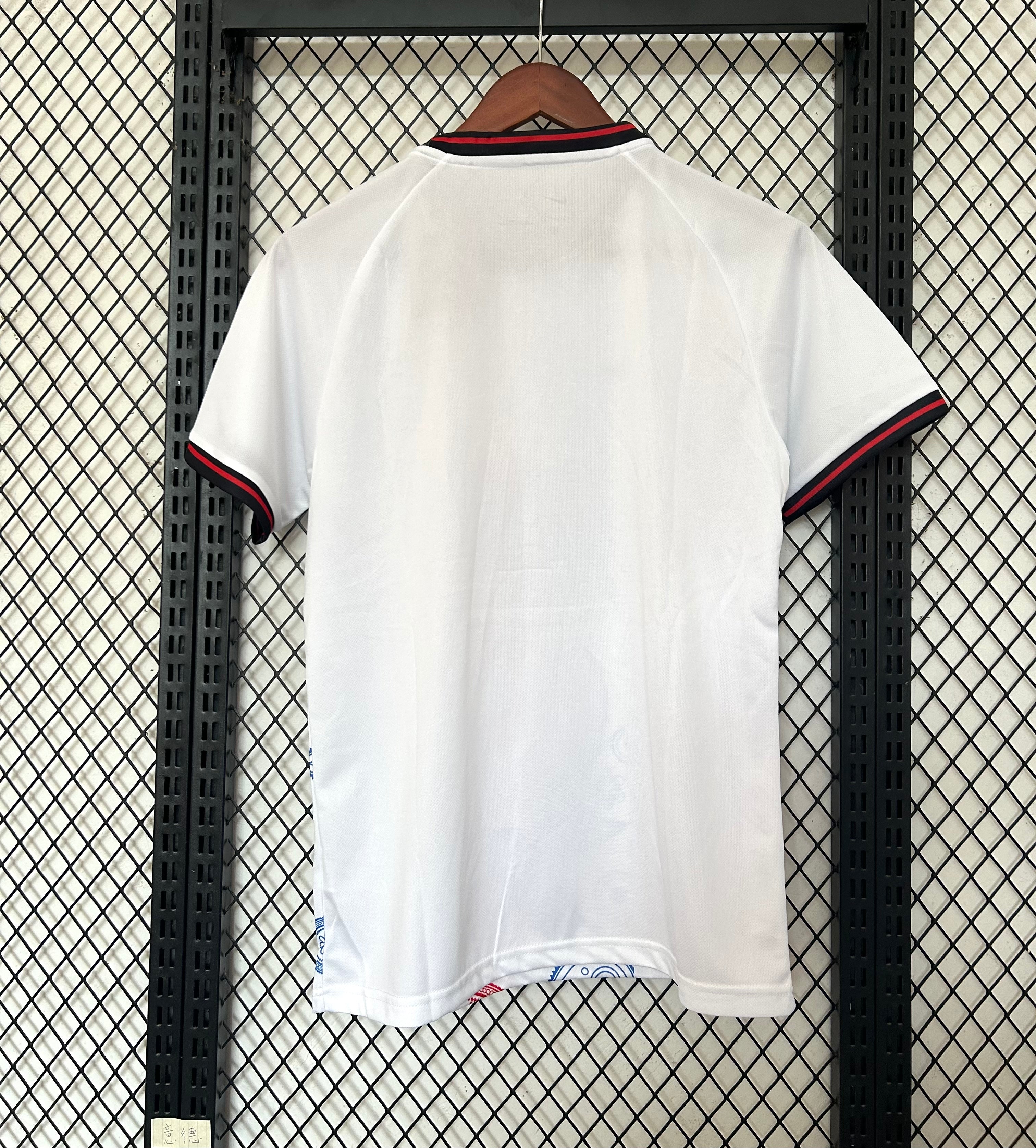 Camisola Edição Especial Branca Barcelona 2025/2026