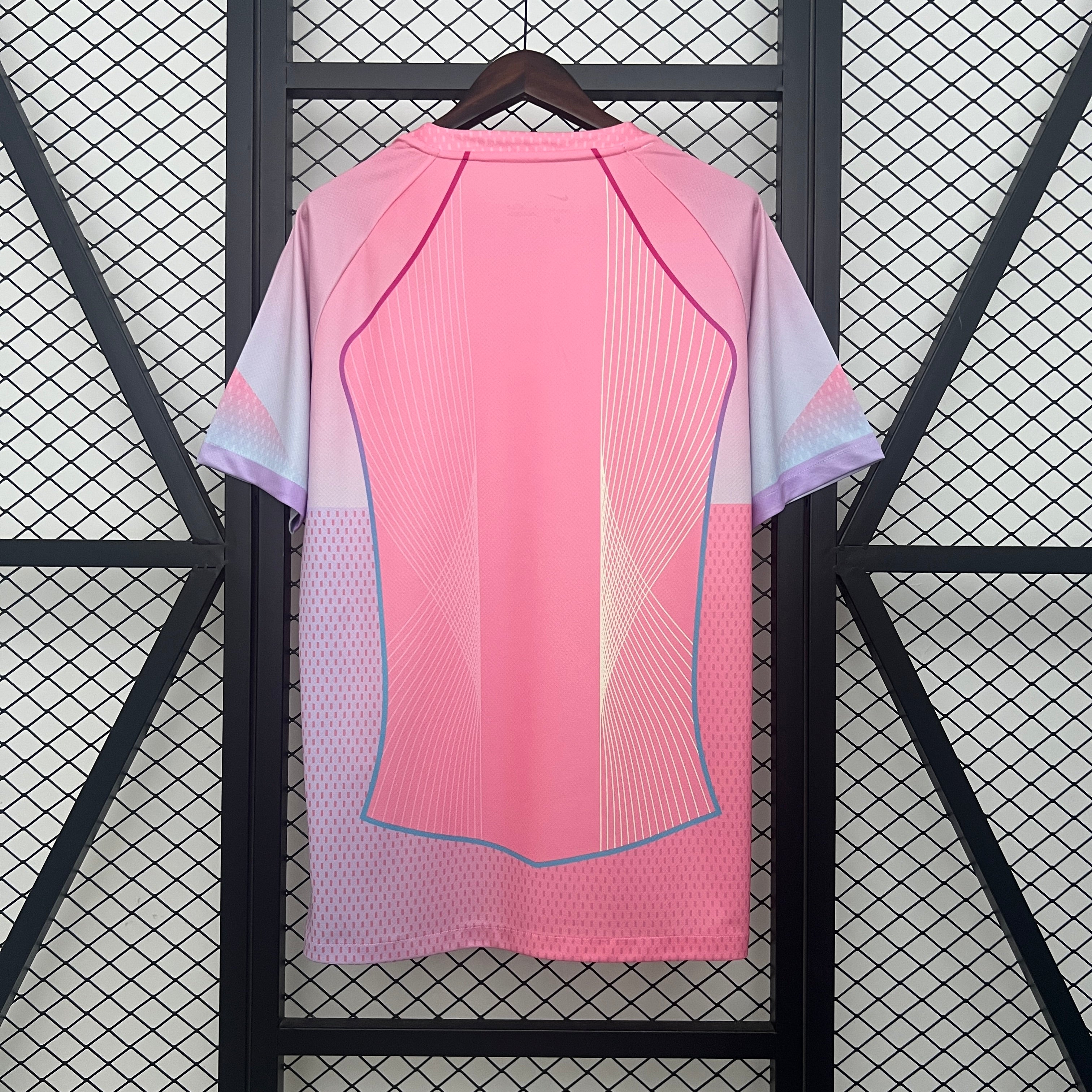 Camisola Edição Especial Rosa Barcelona 2025/2026