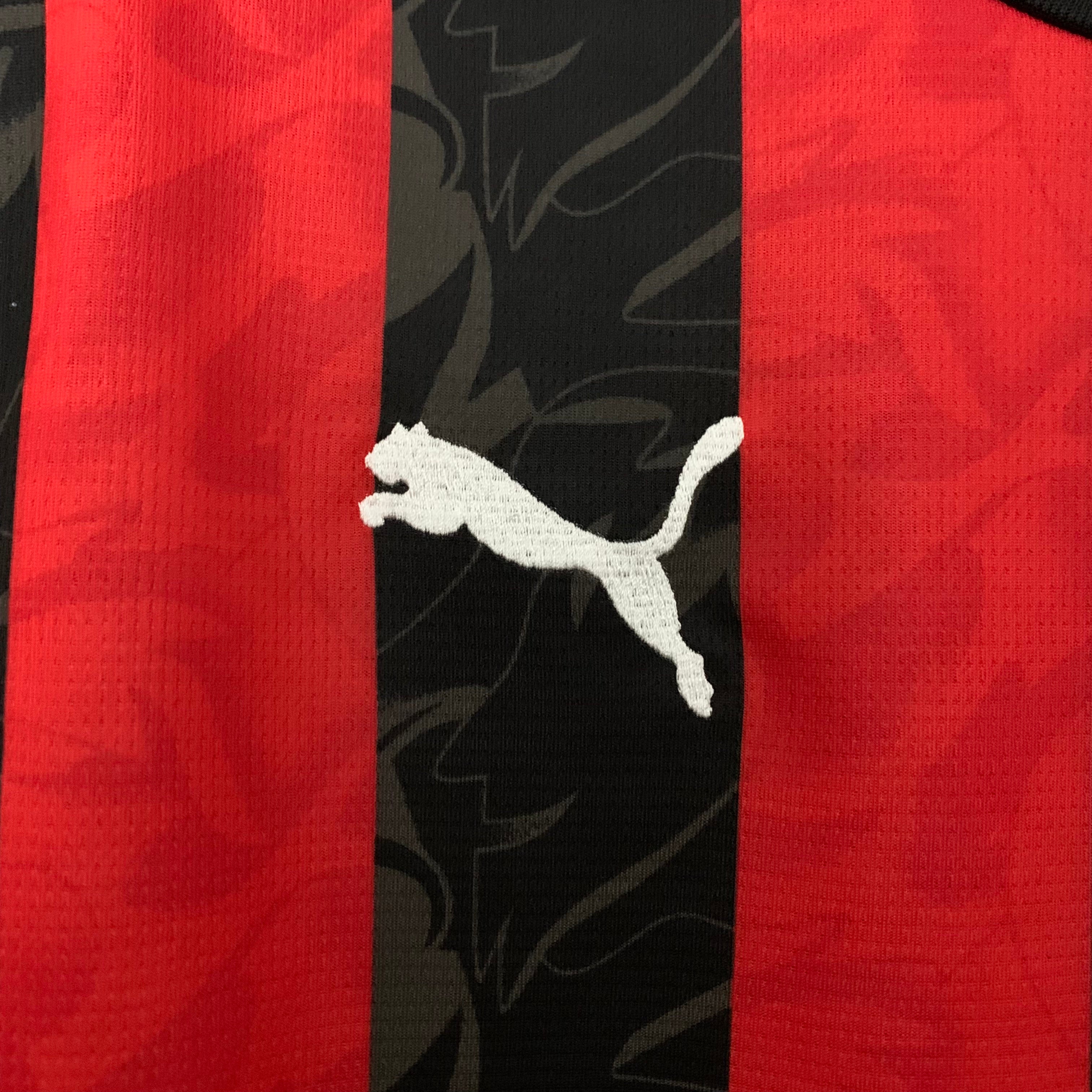 Camisola Principal AC Milan 2025/2026