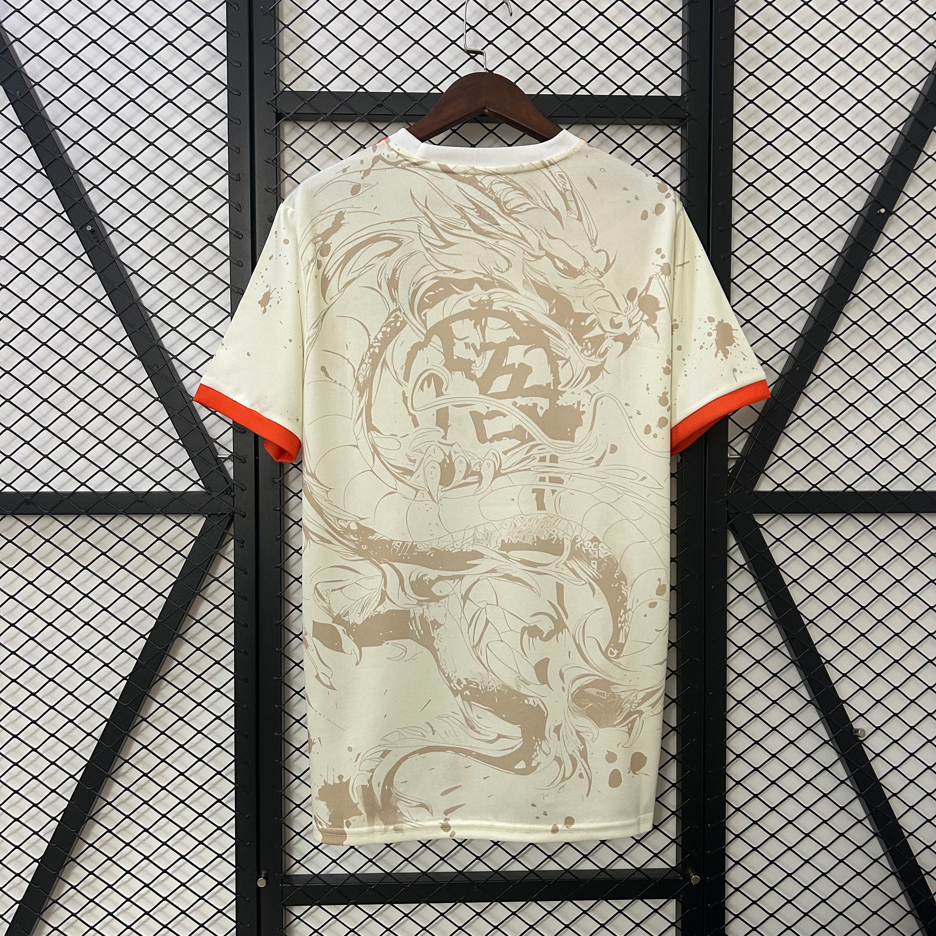 Camisola Edição Especial Japão | Dragon Ball – Goku Super Saiyan | 2025