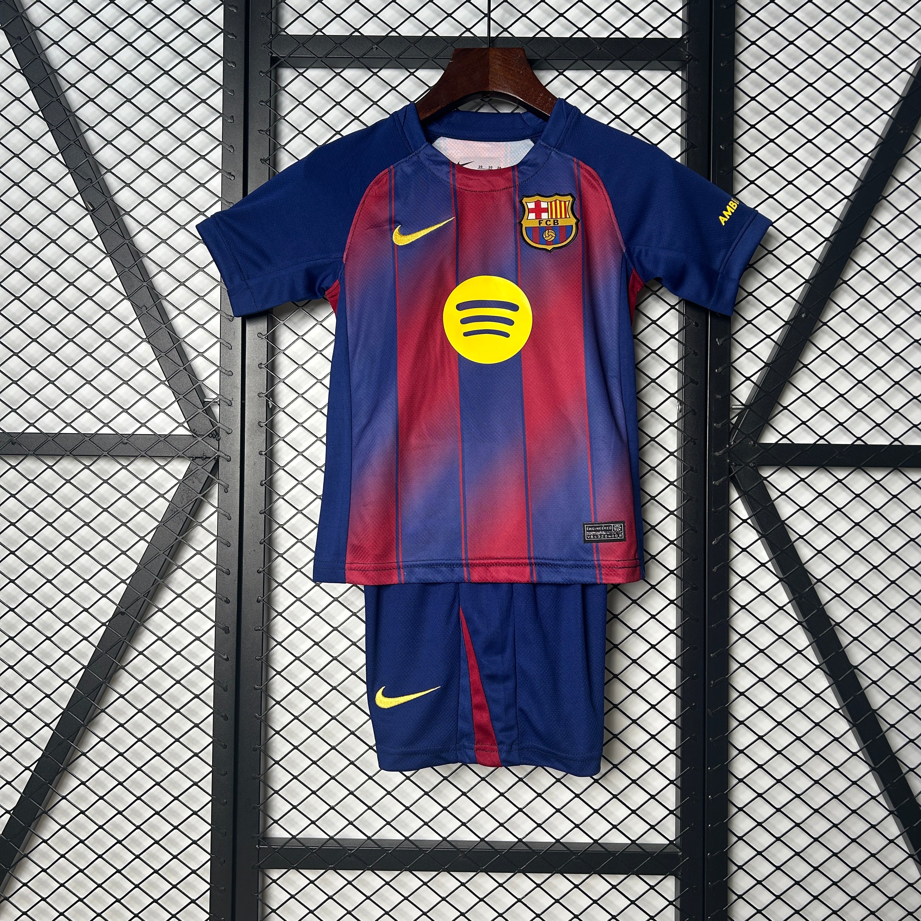 Kit Criança Principal Barcelona 2025/2026