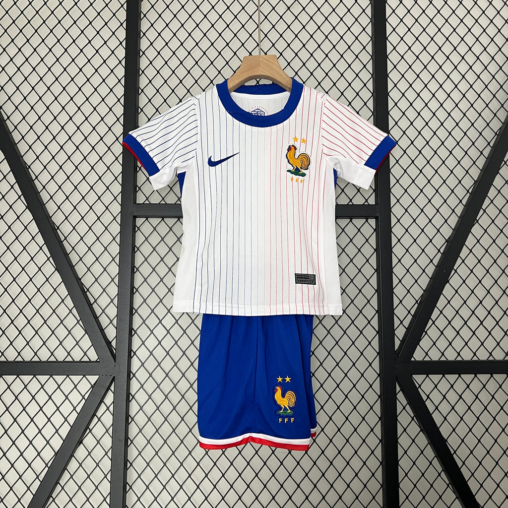 Kit Criança Alternativo França 2024