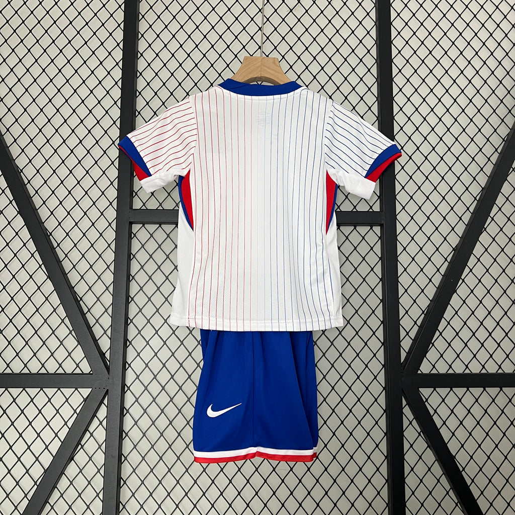 Kit Criança Alternativo França 2024