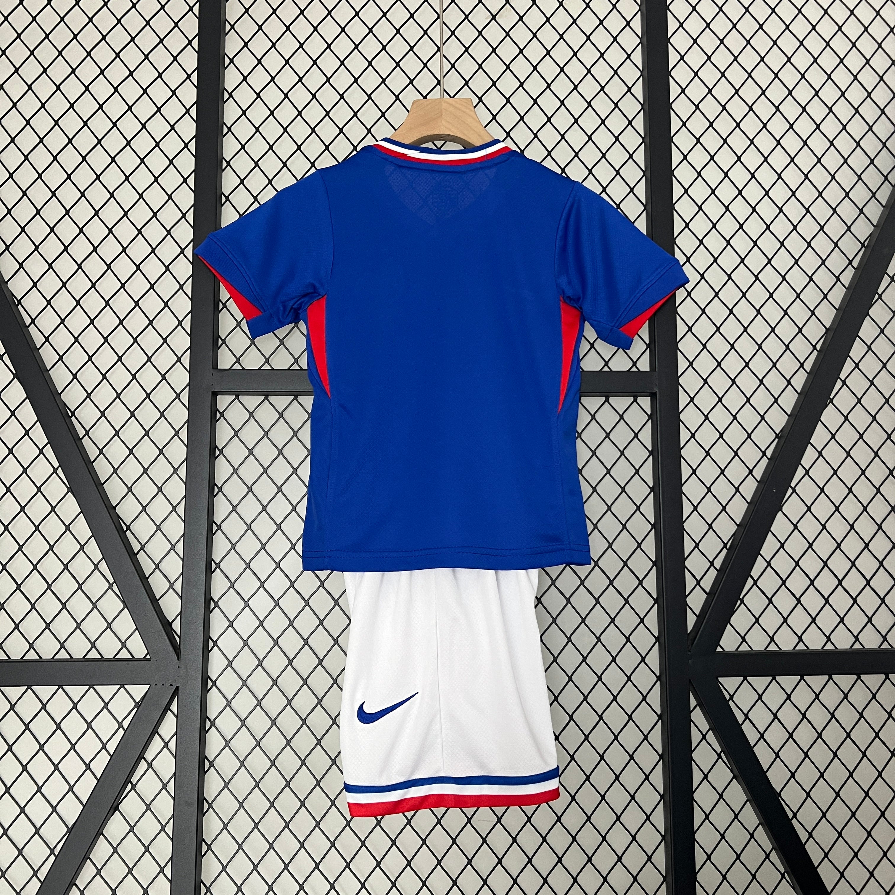 Kit Criança Principal França 2024