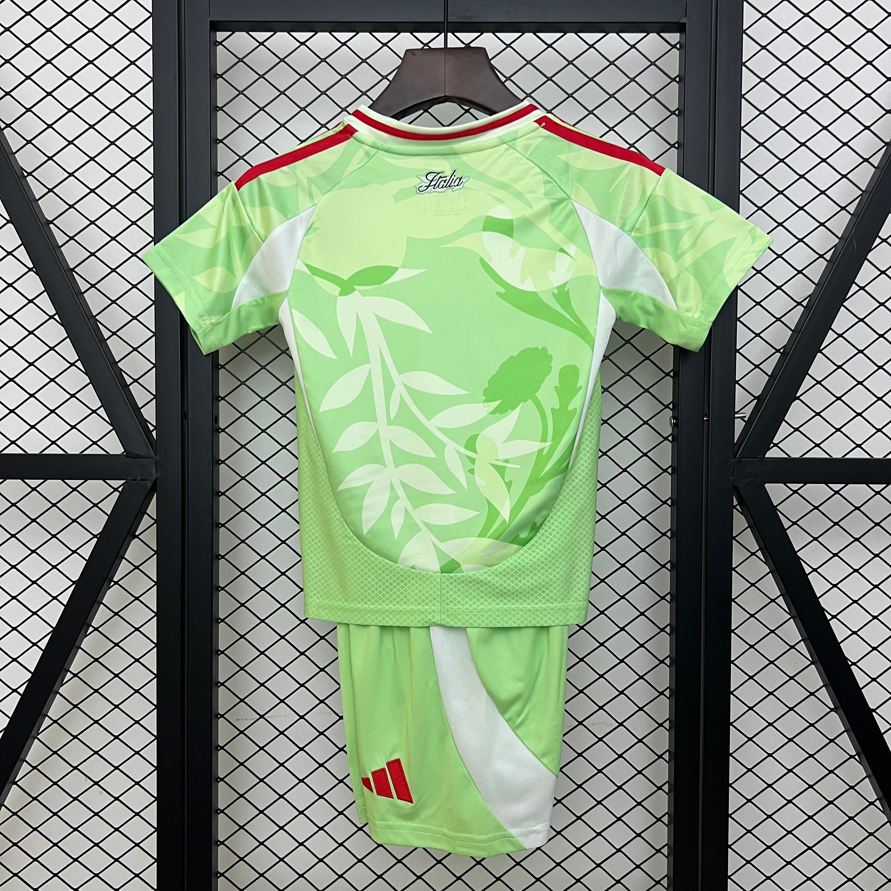 Kit Criança Alternativo Itália 2025