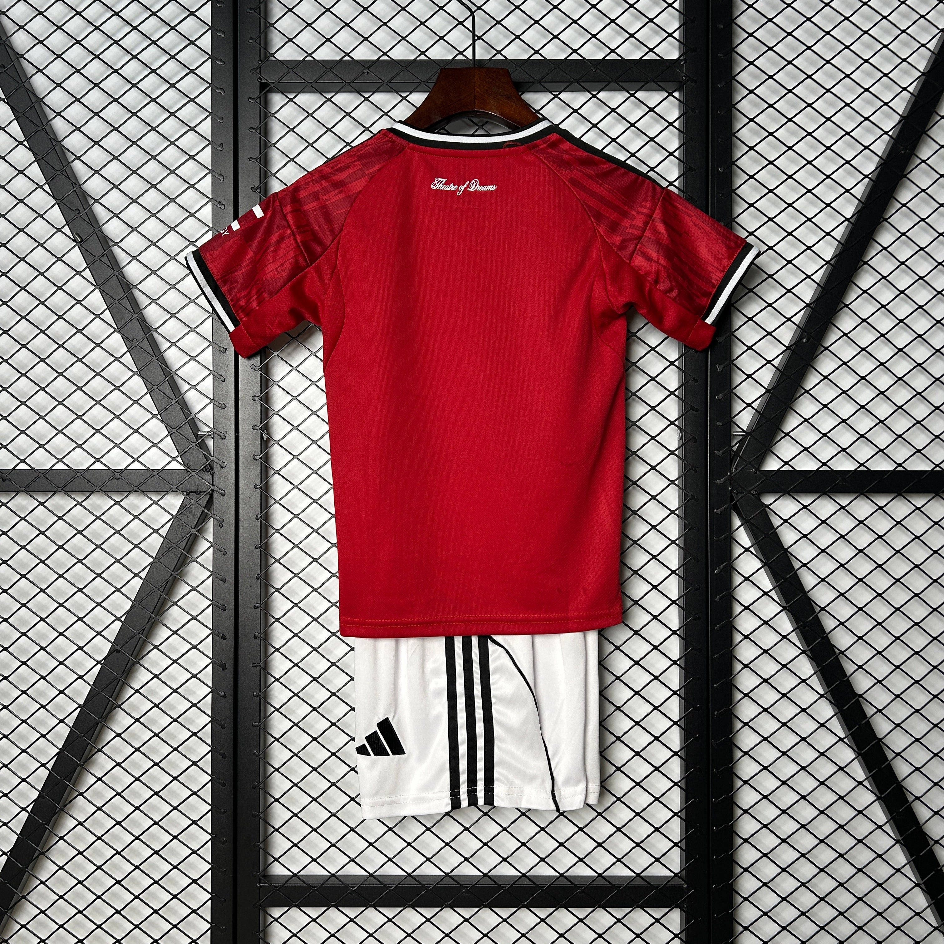 Kit Criança Principal Manchester United 2025/2026