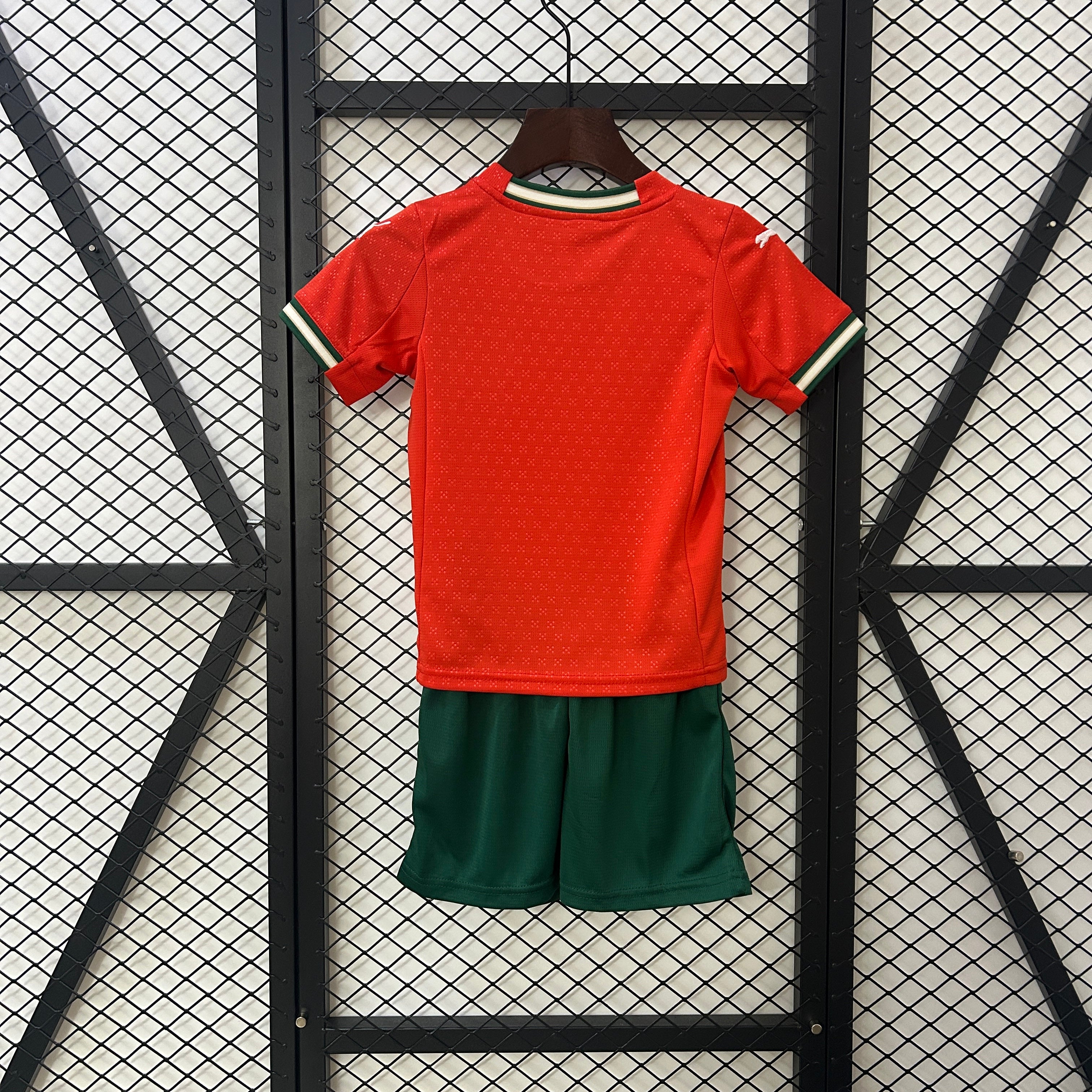 Kit Criança Principal Portugal 2025