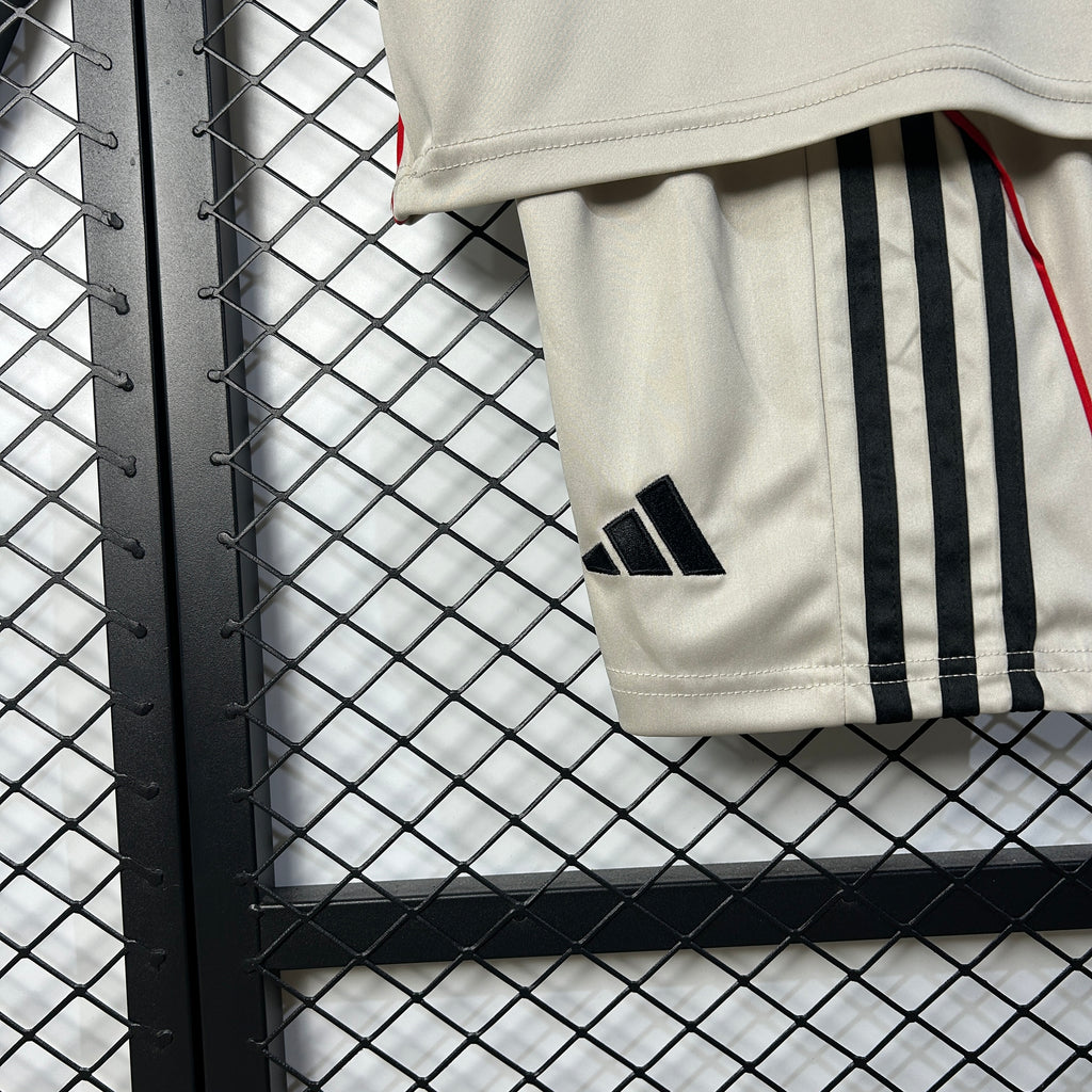 Kit Criança Alternativo Bege SL Benfica 2025/2026