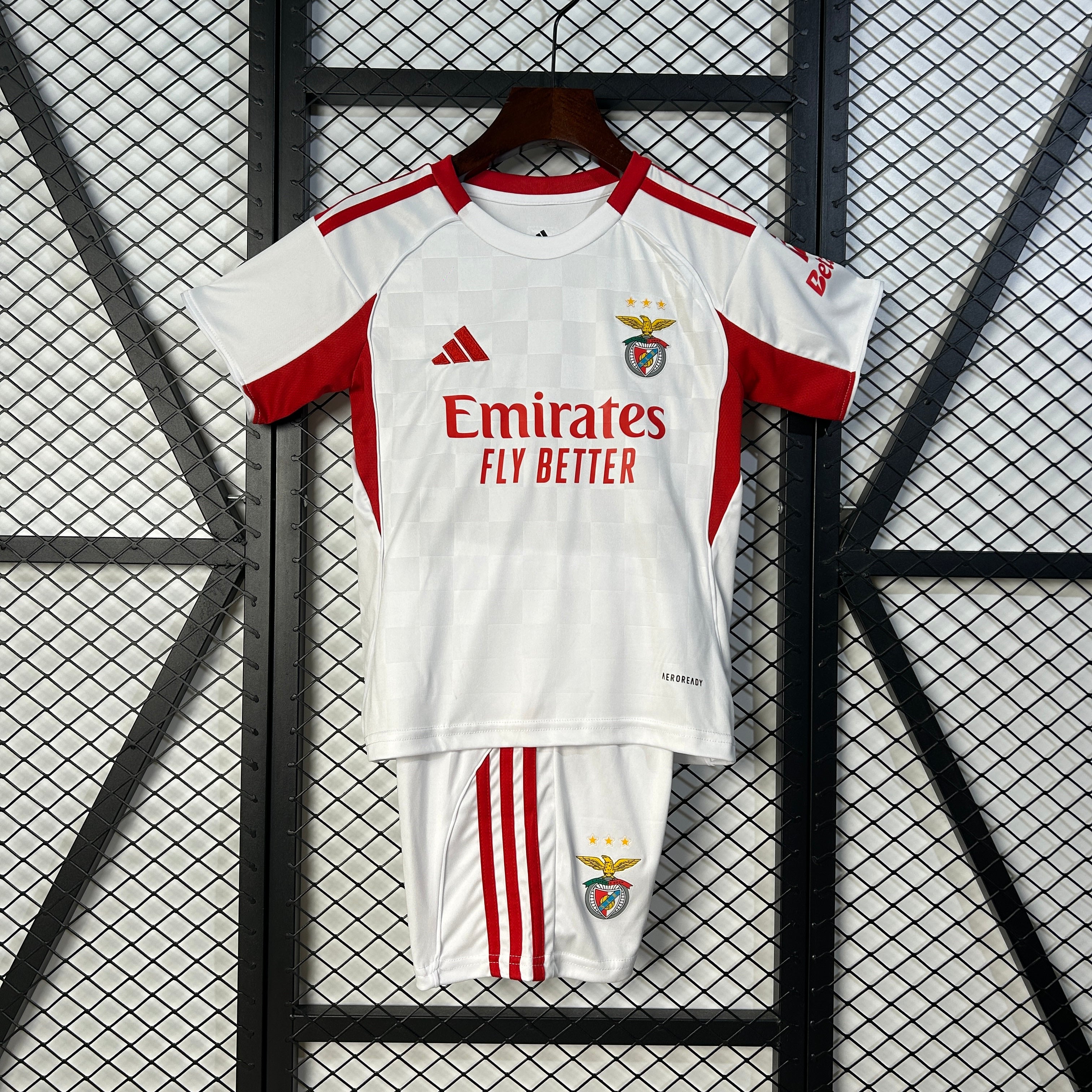 Kit Criança Alternativo Branco SL Benfica 2025/2026