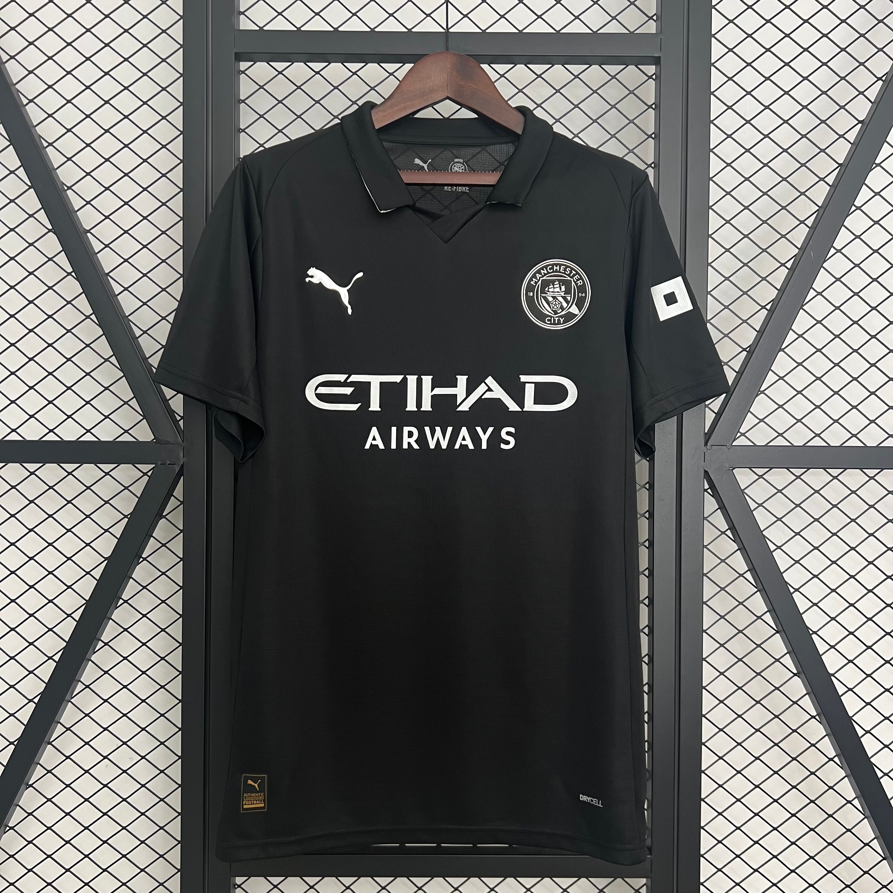 Camisola Alternativa Preta Manchester City 2025/2026
