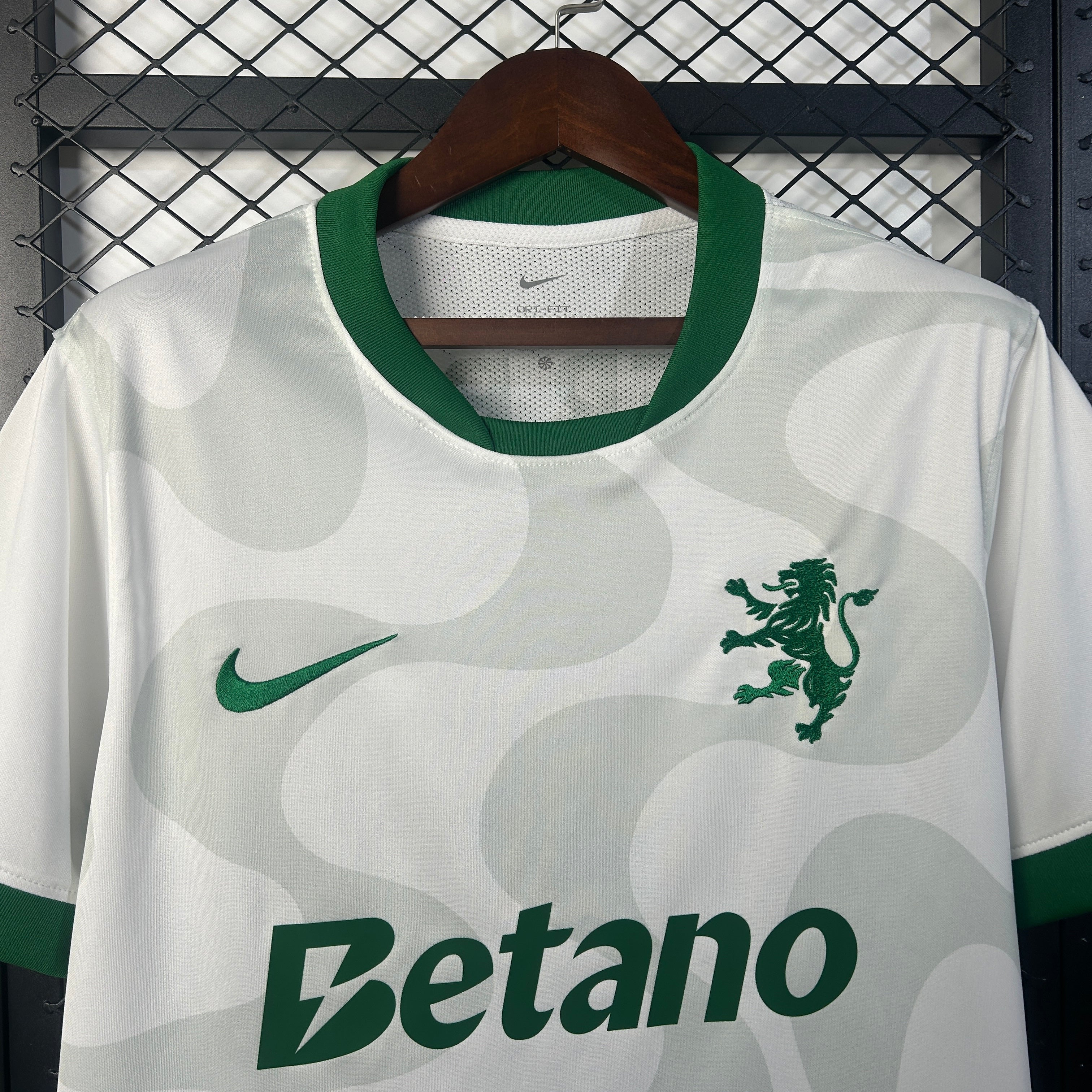 Camisola Alternativa Branca Sporting CP 2025/2026