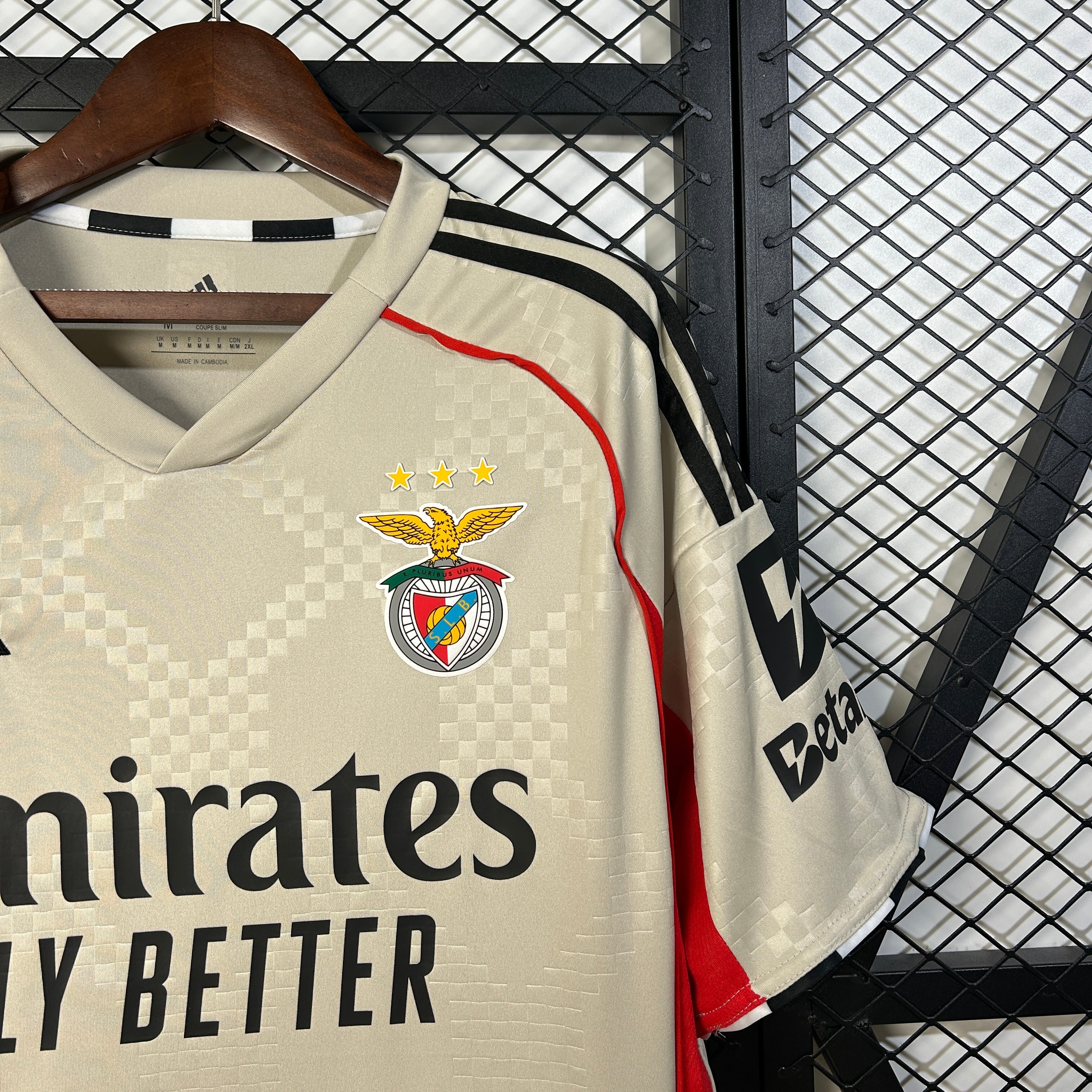 Camisola Alternativa Bege SL Benfica 2025/2026