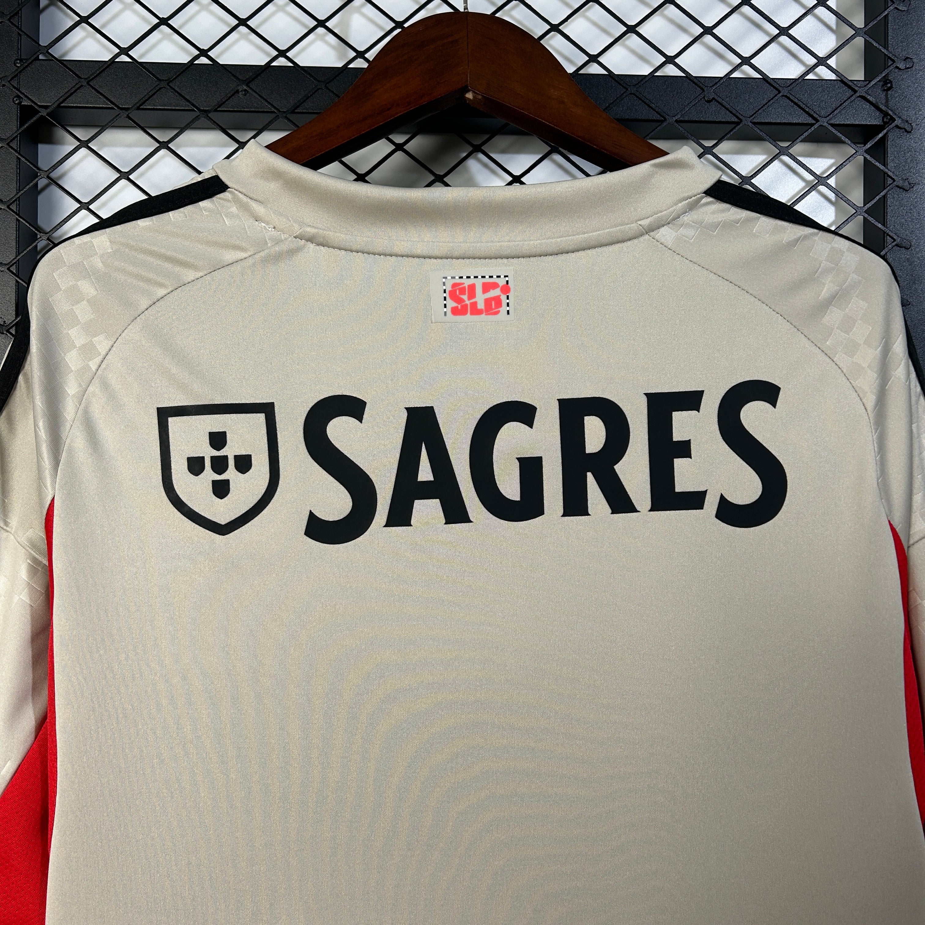 Camisola Alternativa Bege SL Benfica 2025/2026
