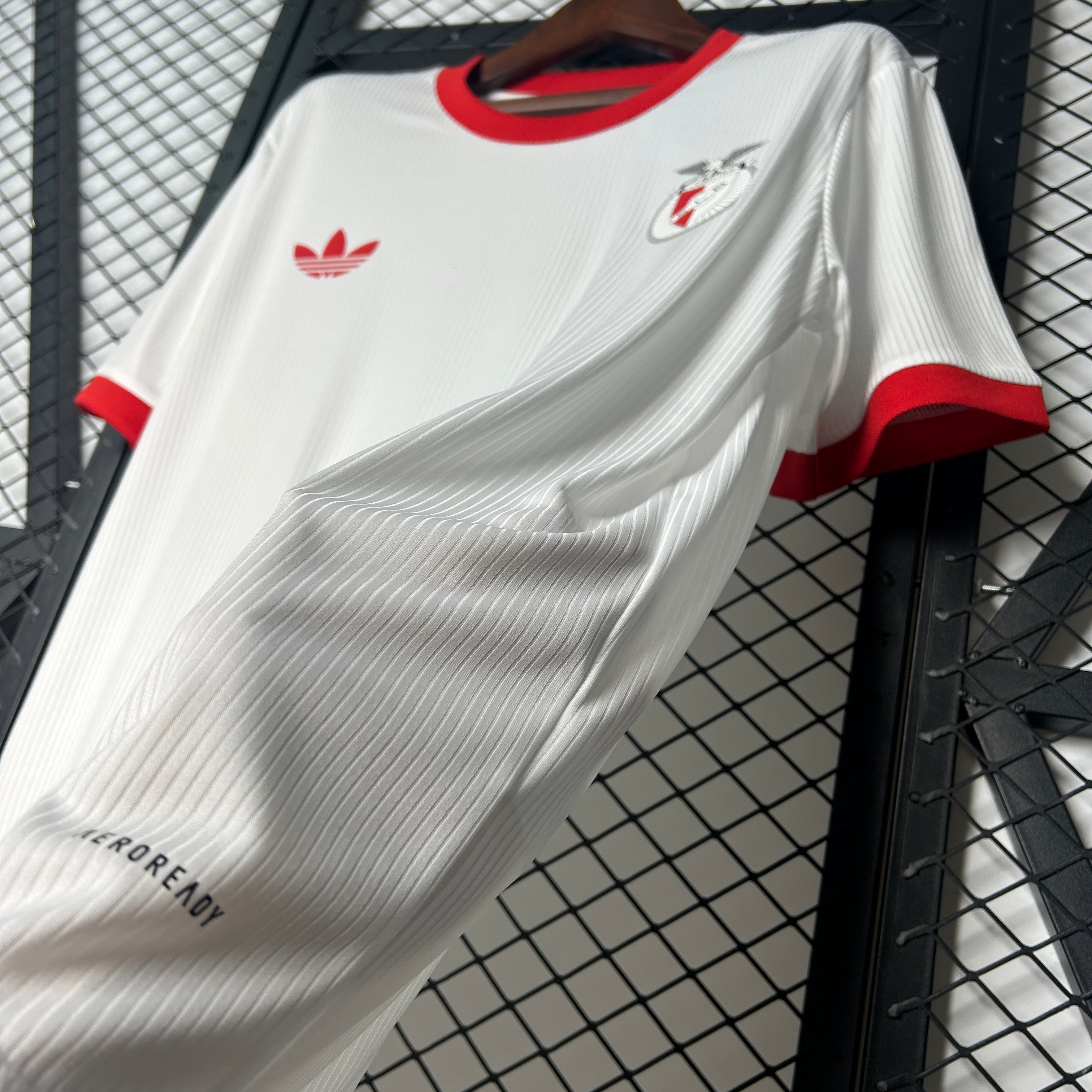 Camisola Retro Old SL Benfica 2025/2026