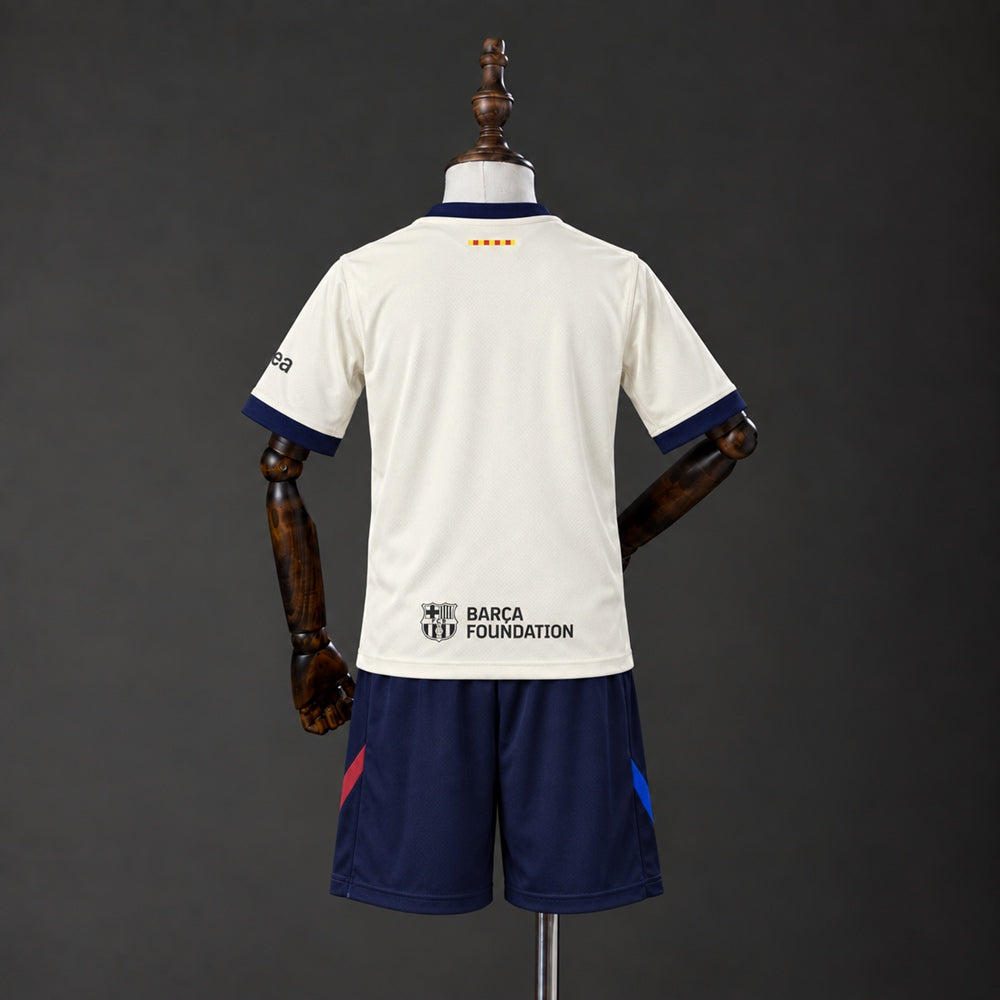 Kit Criança Alternativo Creme Barcelona 2026/2027